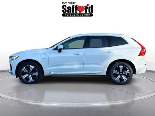 2023 Volvo XC60 Recharge Plug-In Hybrid T8 Plus Bright Theme