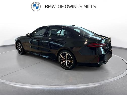Black Sapphire Metallic 2026 BMW 530 xDrive