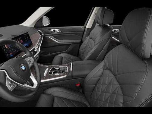 Skyscraper Grey Metallic 2026 BMW X7 xDrive40i