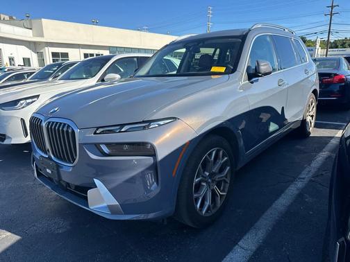2023 BMW X7 xDrive40i