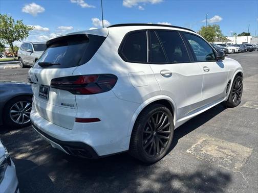 2024 BMW X5 M60i