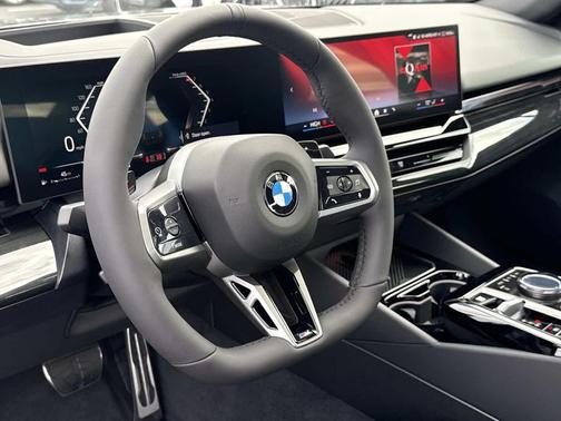 2026 BMW 530 i xDrive