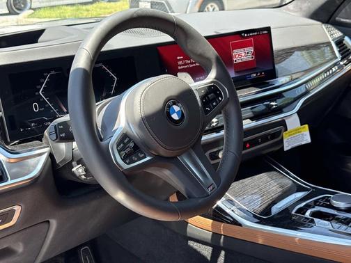 Tanzanite Blue II Metallic 2026 BMW X7 xDrive40i