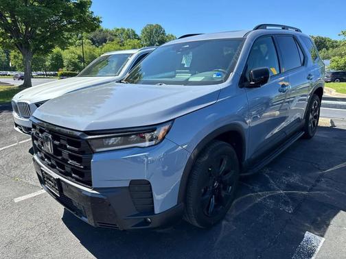 Sonic Gray Pearl 2026 Honda Pilot Black Edition