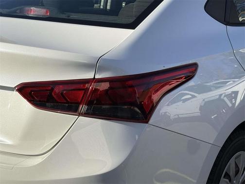 2020 Hyundai Accent SE