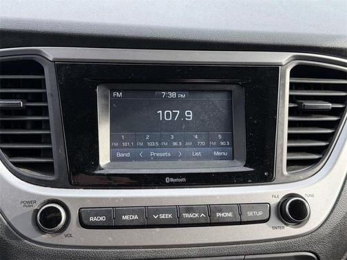 2020 Hyundai Accent SE