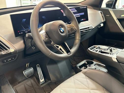 2026 BMW iX xDrive60
