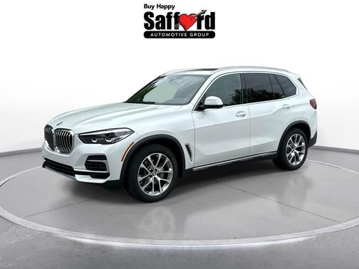 Mineral White Metallic 2023 BMW X5 xDrive40i
