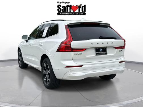 2022 Volvo XC60 B5 Momentum