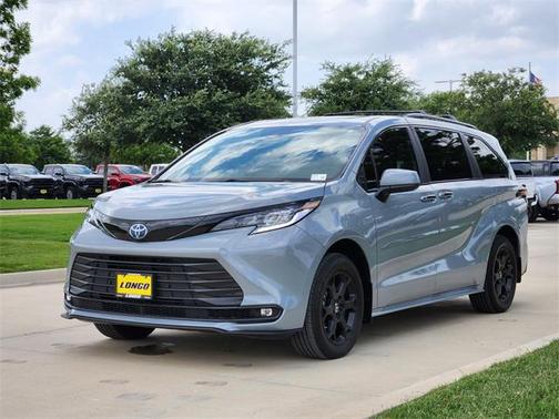 2025 Toyota Sienna Woodland Edition
