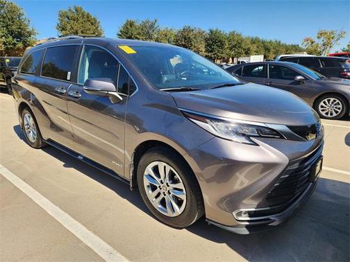 2021 Toyota Sienna Limited 7-Passenger
