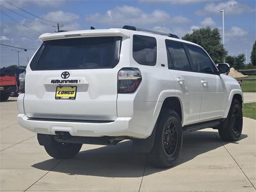 2023 Toyota 4Runner SR5