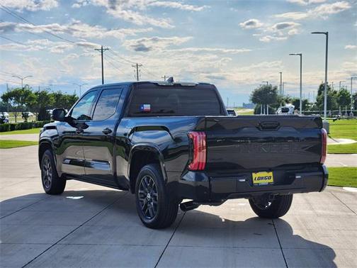 2024 Toyota Tundra Hybrid Platinum