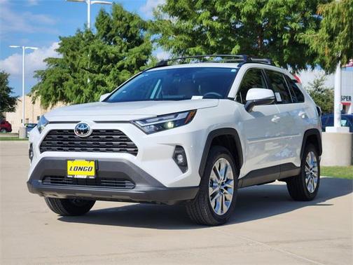 2025 Toyota RAV4 XLE Premium