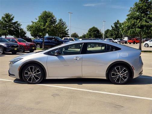 2023 Toyota Prius XLE