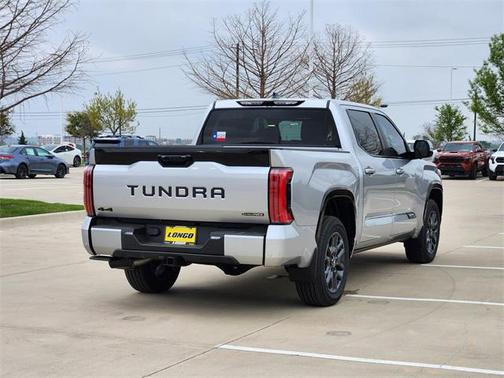 2025 Toyota Tundra Hybrid Platinum