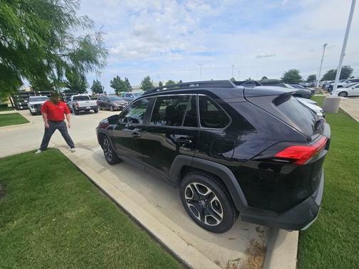 2019 Toyota RAV4 Adventure