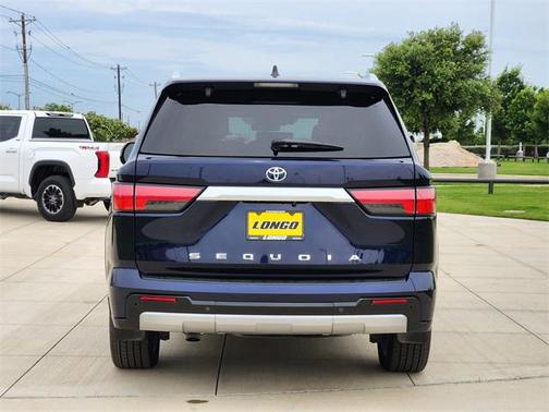 2023 Toyota Sequoia Base