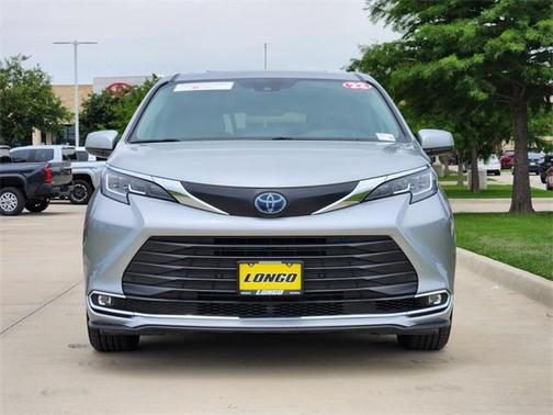 2022 Toyota Sienna XLE