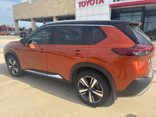 2022 Nissan Rogue Platinum