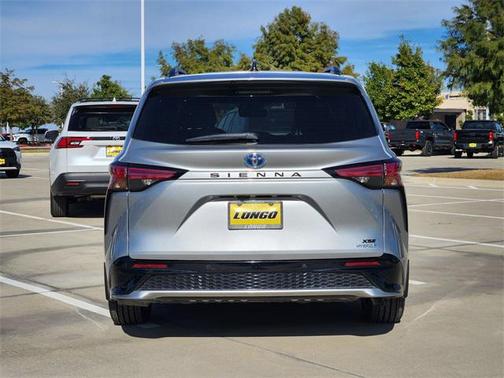 2024 Toyota Sienna XSE 7 Passenger