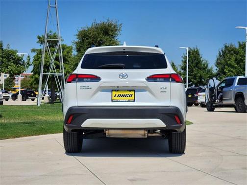 2023 Toyota Corolla Cross XLE