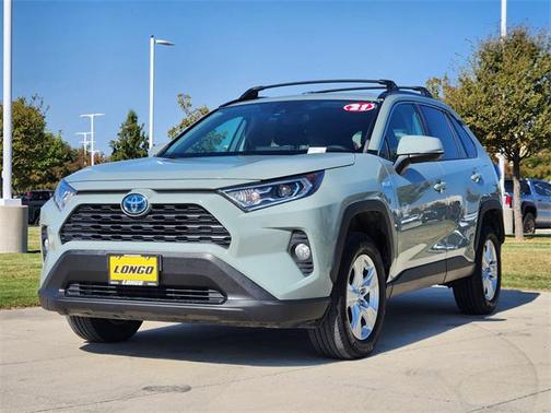 2021 Toyota RAV4 Hybrid XLE