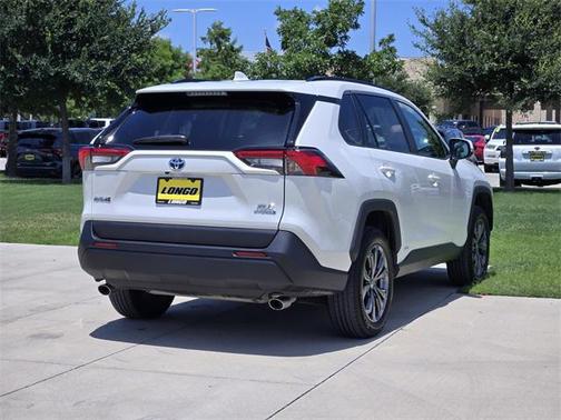 2022 Toyota RAV4 Hybrid XLE Premium