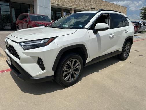 2022 Toyota RAV4 Hybrid XLE Premium