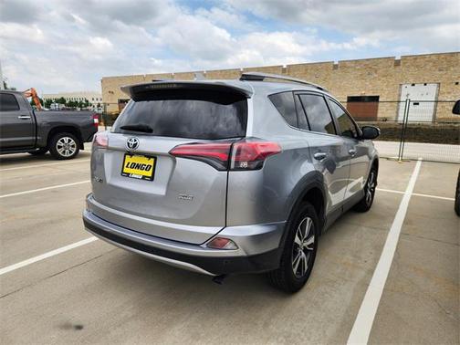 2018 Toyota RAV4 XLE