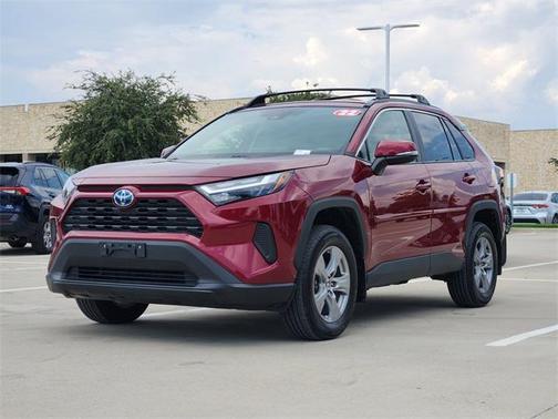 2022 Toyota RAV4 Hybrid XLE