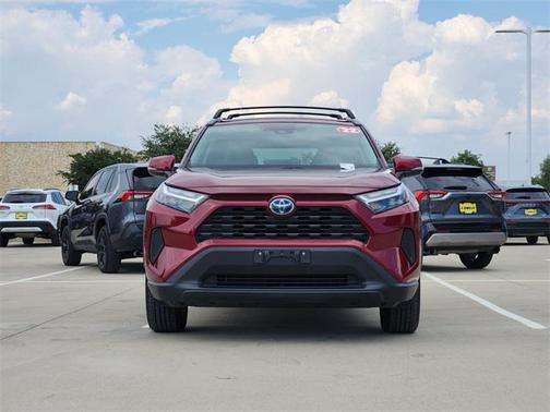 2022 Toyota RAV4 Hybrid XLE