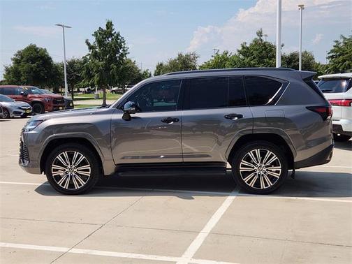 2022 Lexus LX 600 Luxury