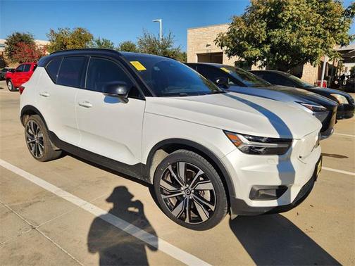 2021 Volvo XC40 Recharge Pure Electric P8