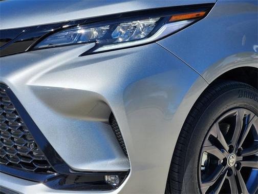 2025 Toyota Sienna XSE 7 Passenger