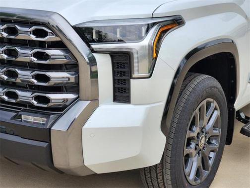 2025 Toyota Tundra Platinum