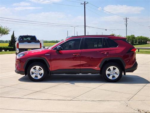 2021 Toyota RAV4 Hybrid LE