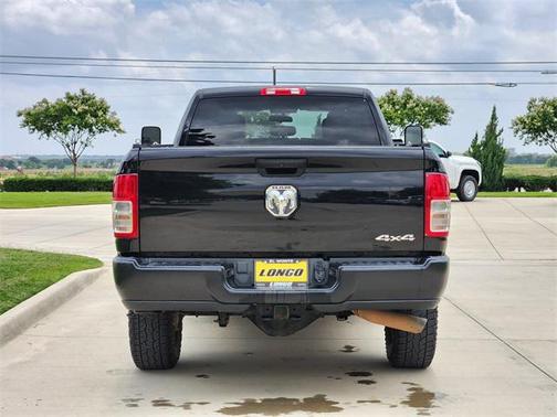 2022 RAM 3500 Tradesman Crew Cab 4x4 8' Box
