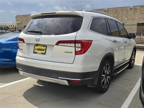2019 Honda Pilot Touring 8-Passenger