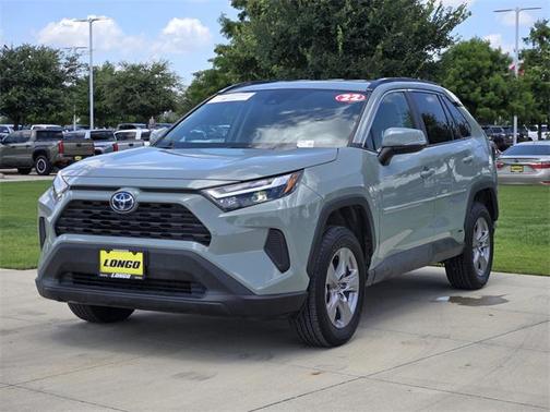 2022 Toyota RAV4 Hybrid XLE