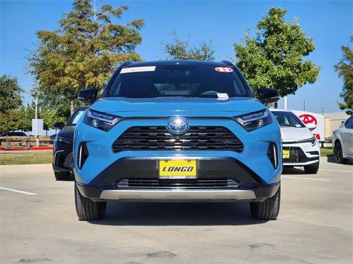 2022 Toyota RAV4 Hybrid SE