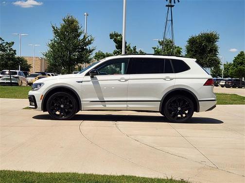 2021 Volkswagen Tiguan 2.0T SE R-Line Black