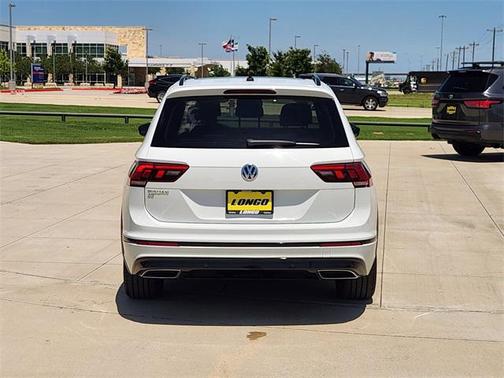 2021 Volkswagen Tiguan 2.0T SE R-Line Black