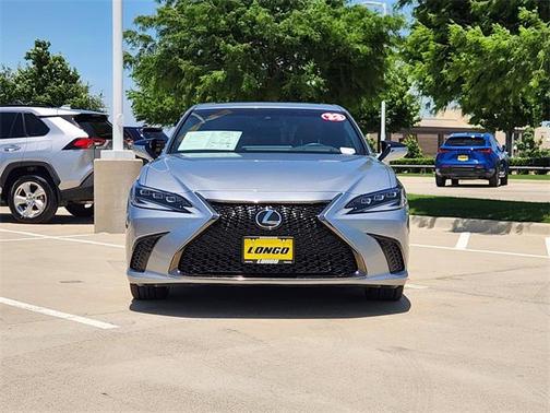 2023 Lexus ES 300h F SPORT Handling