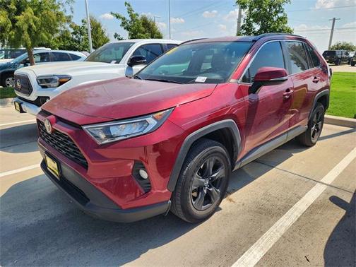 2020 Toyota RAV4 XLE