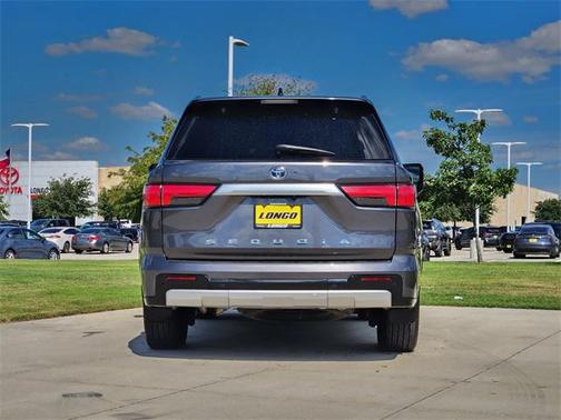 2023 Toyota Sequoia Capstone
