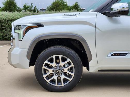 2025 Toyota Tundra Hybrid 1794 Edition