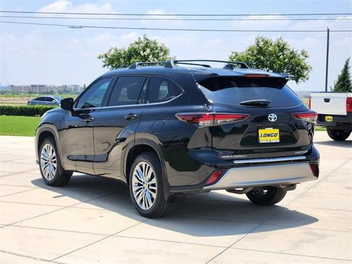 2024 Toyota Highlander Platinum