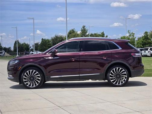 2021 Lincoln Nautilus Black Label