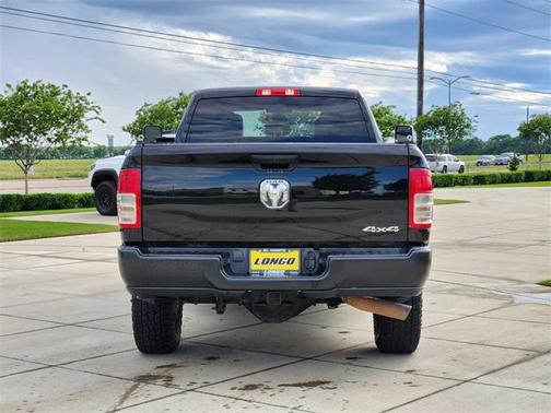 2022 RAM 3500 Tradesman Crew Cab 4x4 8' Box